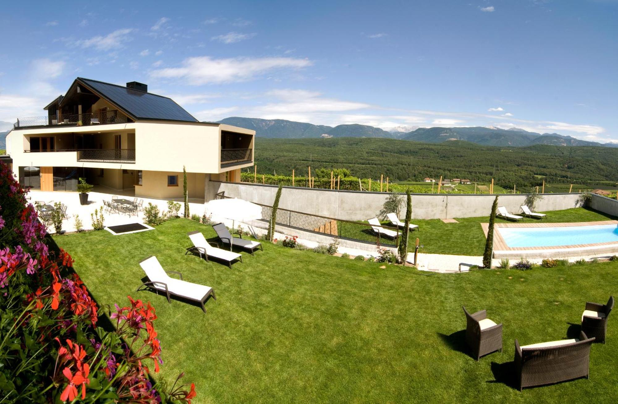 Biobauernhof St. Quirinus Apartment Caldaro Exterior photo