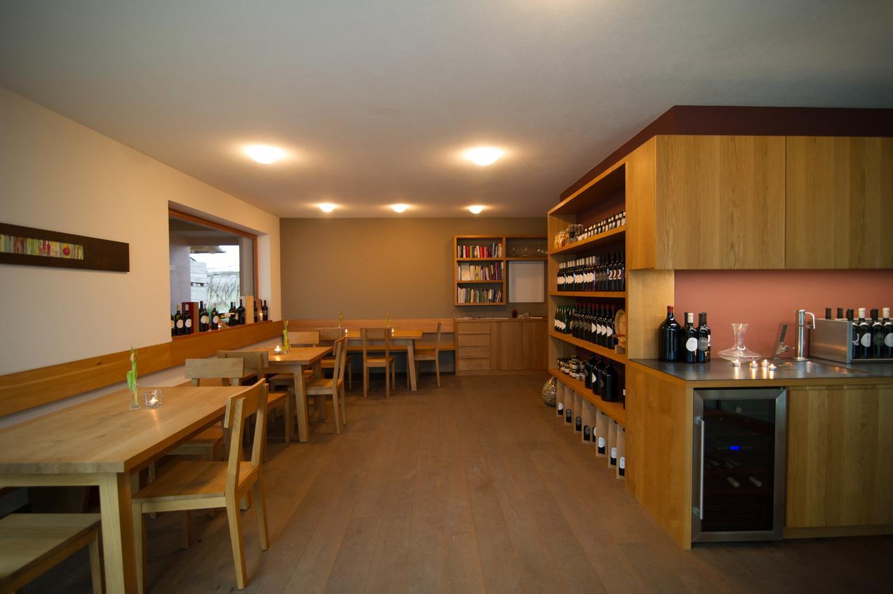 Biobauernhof St. Quirinus Apartment Caldaro Exterior photo